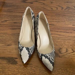 Marc Fisher Pump Size 8